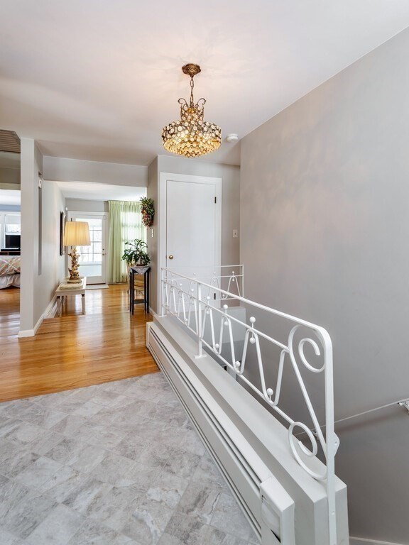 9 Southwood Road Worcester, MA 01609 - Photo 5 of 38 Gallery Image 5