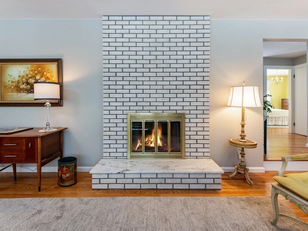 9 Southwood Road Worcester, MA 01609 - Photo 8 of 38 Gallery Image 8