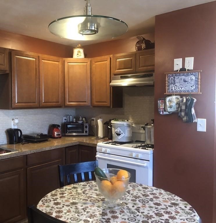 866 Locust Street Fall River, MA 02720 - Photo 8 of 22 Gallery Image 8