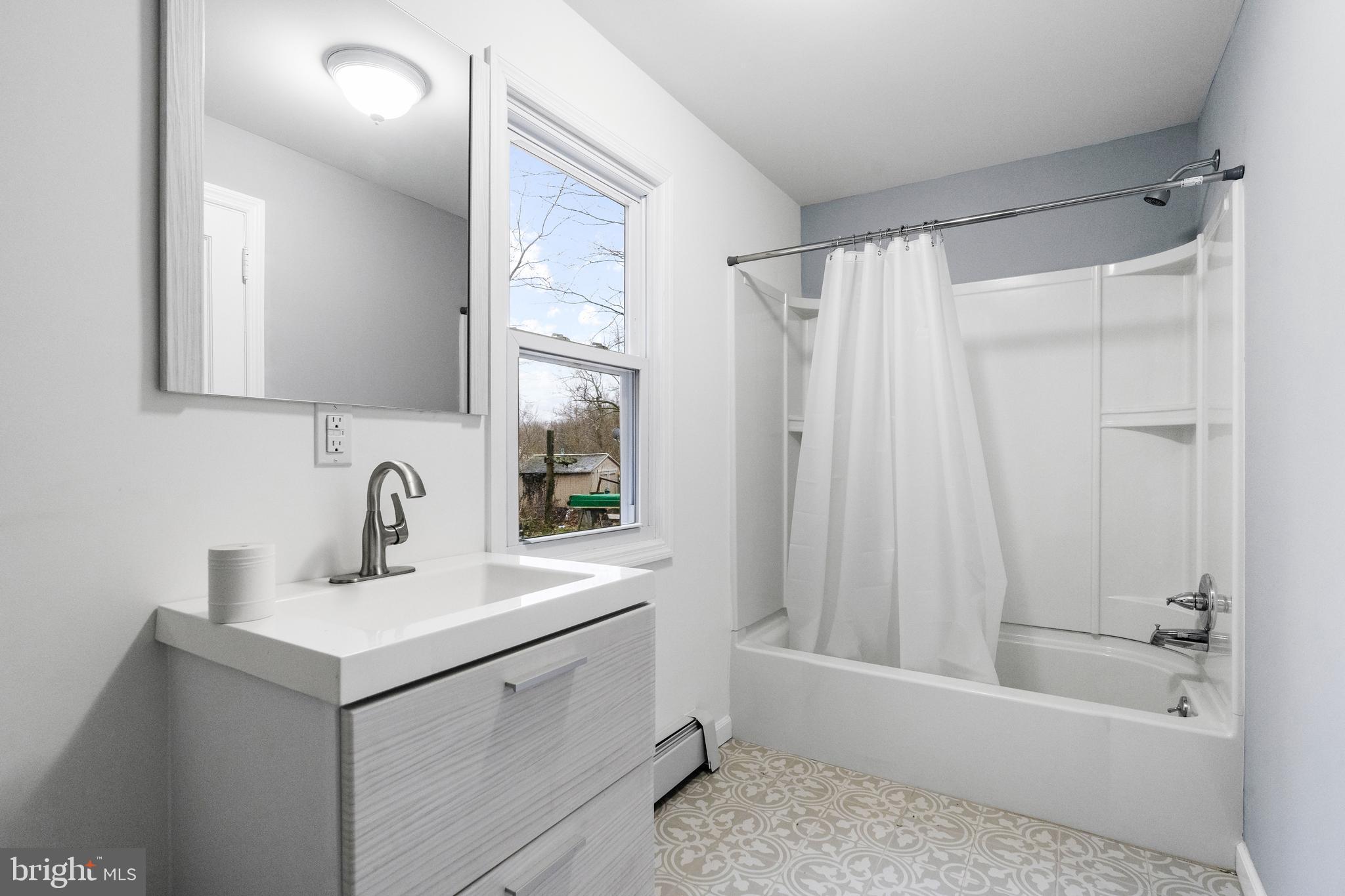 116 Cove Road Mantua, NJ 08051 - Photo 9 of 36