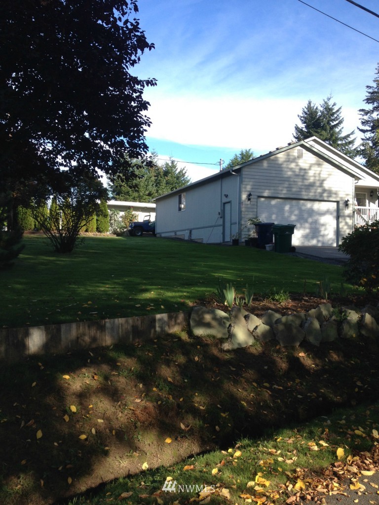 2325 Cherry Road Lake Stevens, WA 98258 - Photo 2 of 6