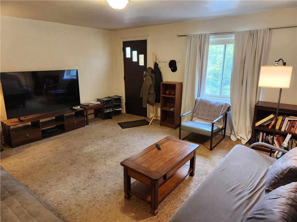 35 Lawn Street Pittsburgh, PA 15213 - Photo 4 of 17