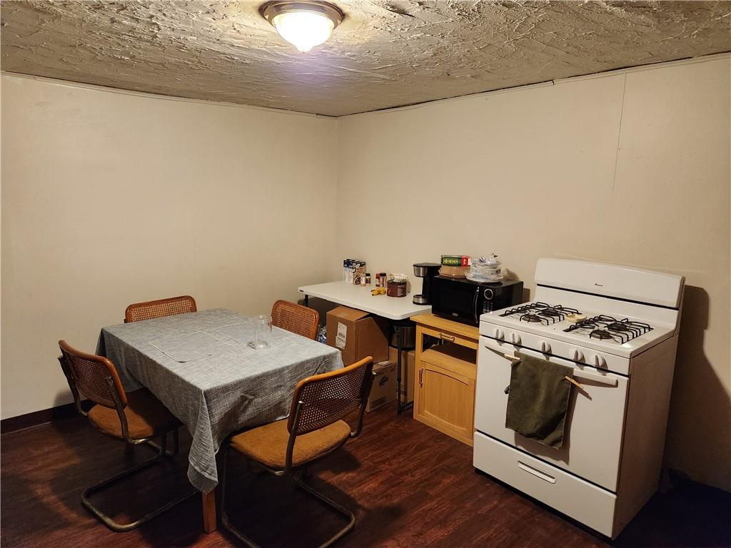 35 Lawn Street Pittsburgh, PA 15213 - Photo 7 of 17