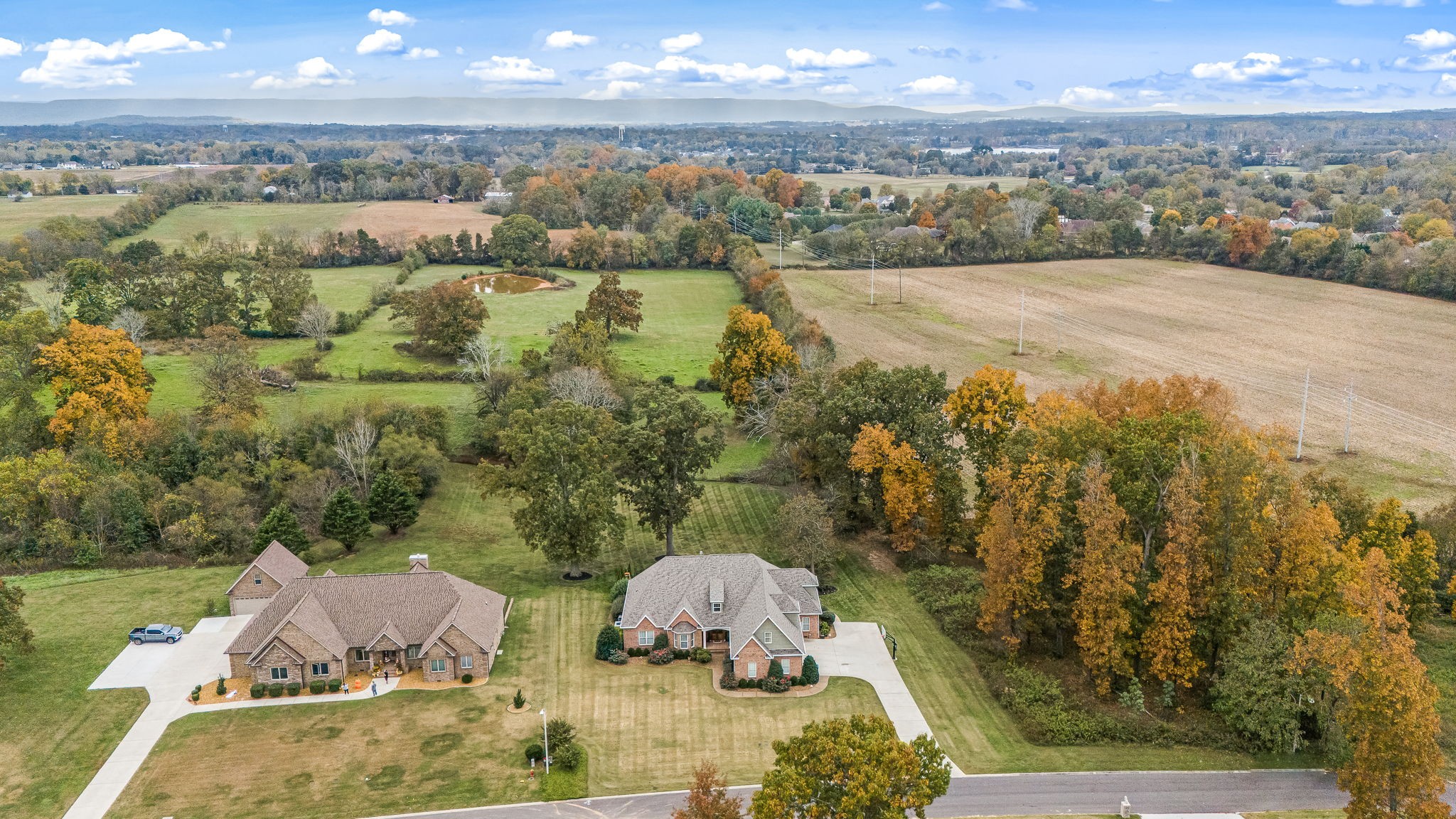 264 Cascade Drive Winchester, TN 37398 - Photo 17 of 86 a view of a city