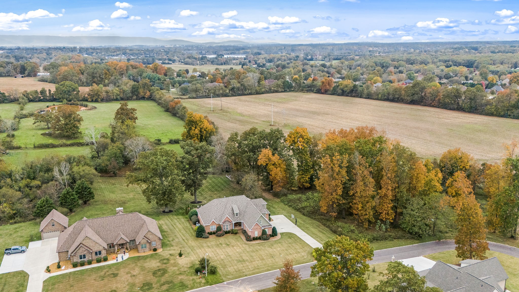 264 Cascade Drive Winchester, TN 37398 - Photo 18 of 86 a view of an ocean and mountain view