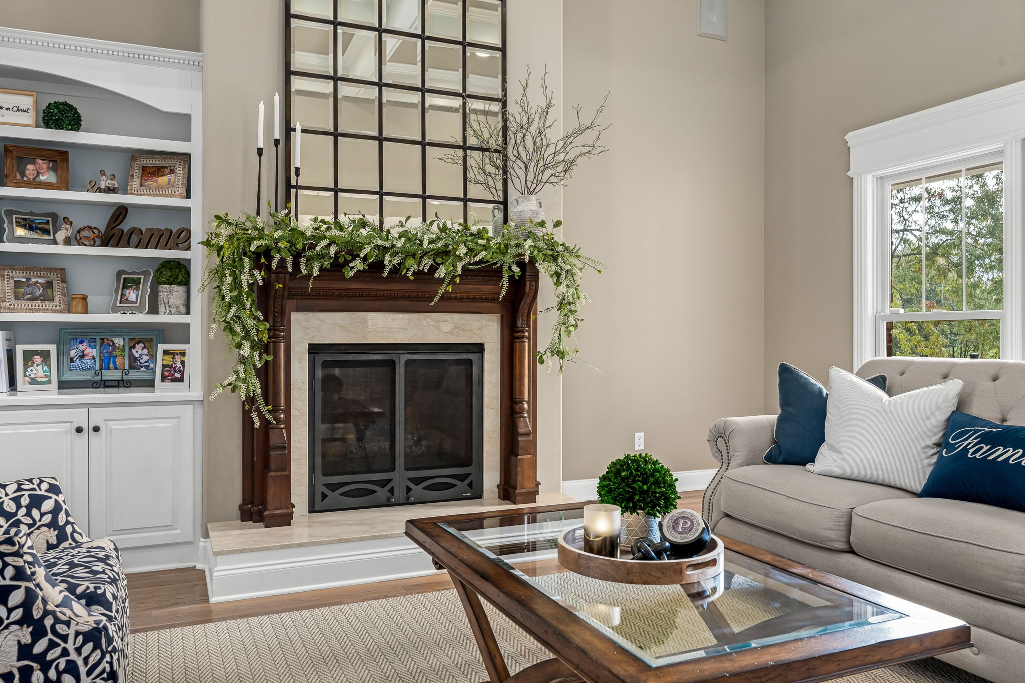 264 Cascade Drive Winchester, TN 37398 - Photo 25 of 86 a living room with furniture fireplace and potted plant