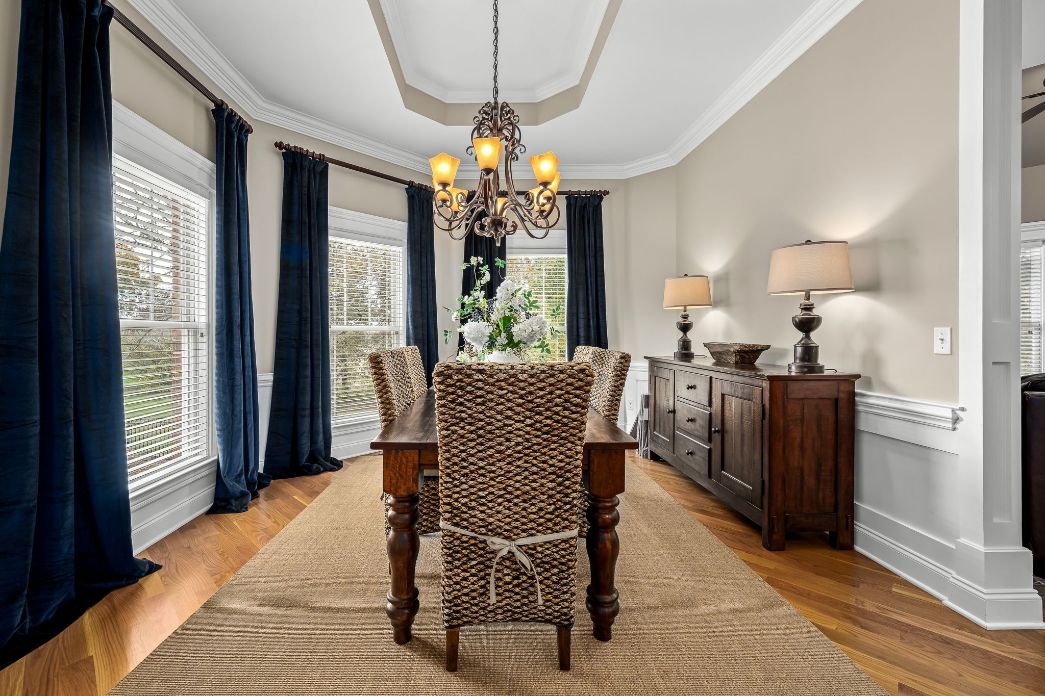 264 Cascade Drive Winchester, TN 37398 - Photo 37 of 86 a dining room with furniture and window