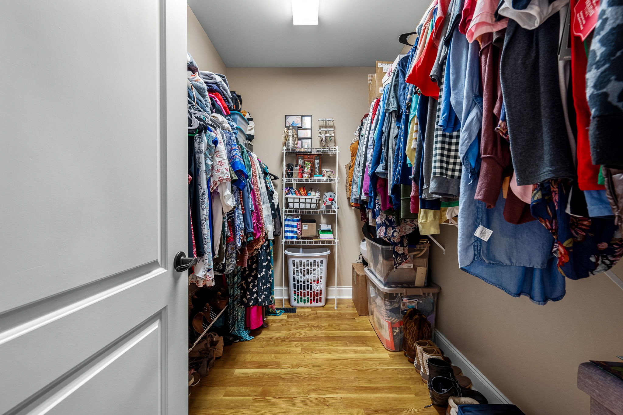 264 Cascade Drive Winchester, TN 37398 - Photo 49 of 86 a view of walk in closet with clothes