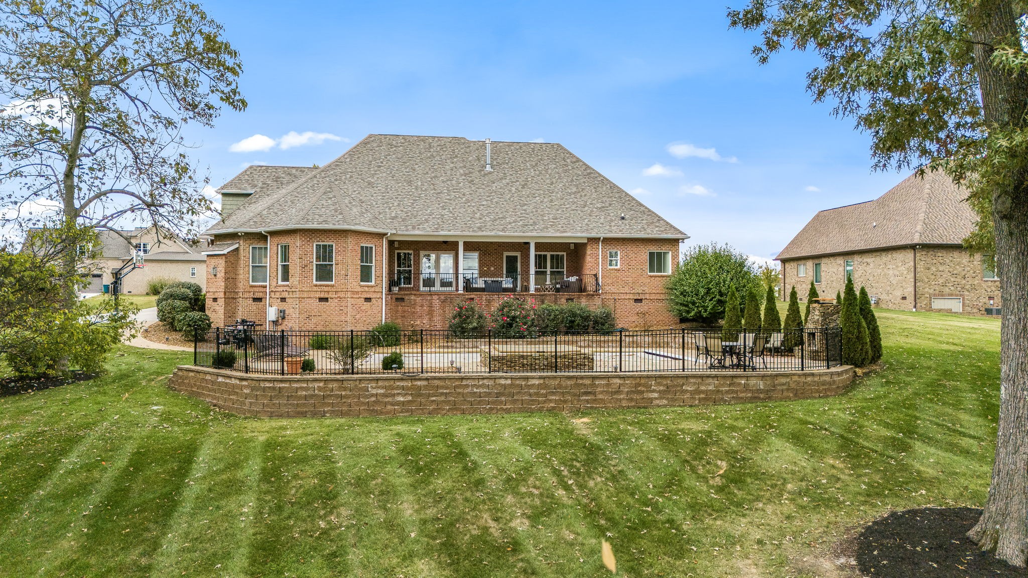 264 Cascade Drive Winchester, TN 37398 - Photo 5 of 86 a view of a house with a yard porch and sitting area
