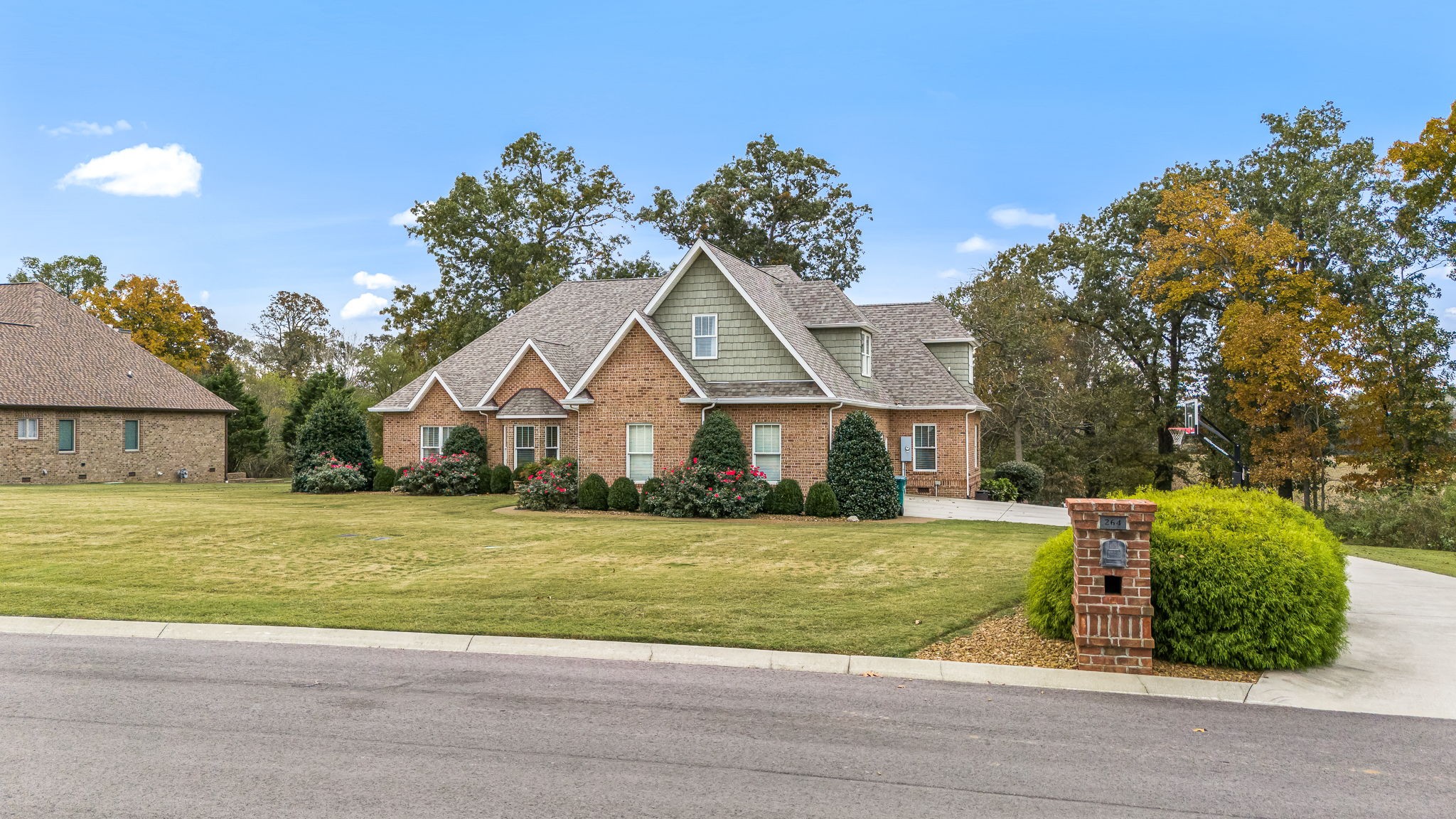 264 Cascade Drive Winchester, TN 37398 - Photo 8 of 86 a front view of a house with a yard
