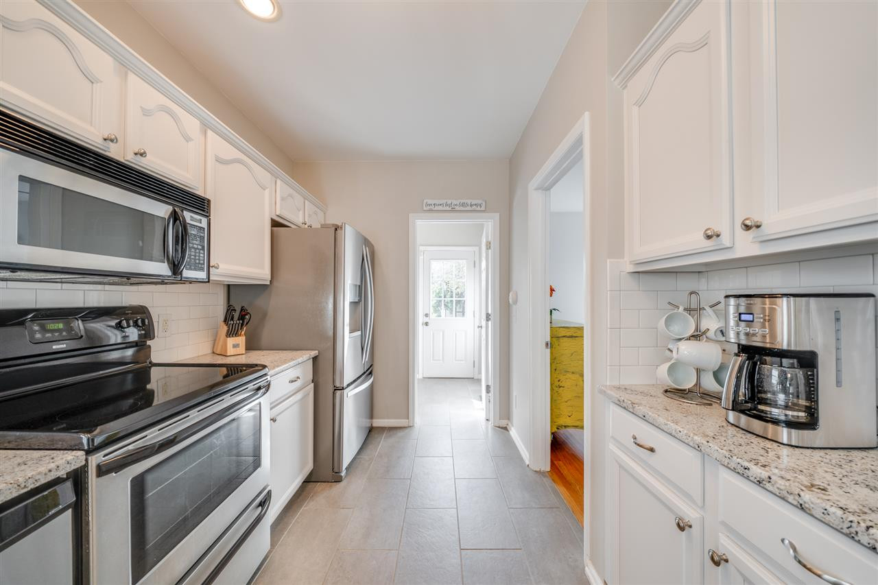 406 Pershing Road Raleigh, NC 27608 - Photo 11 of 30 Kitchen