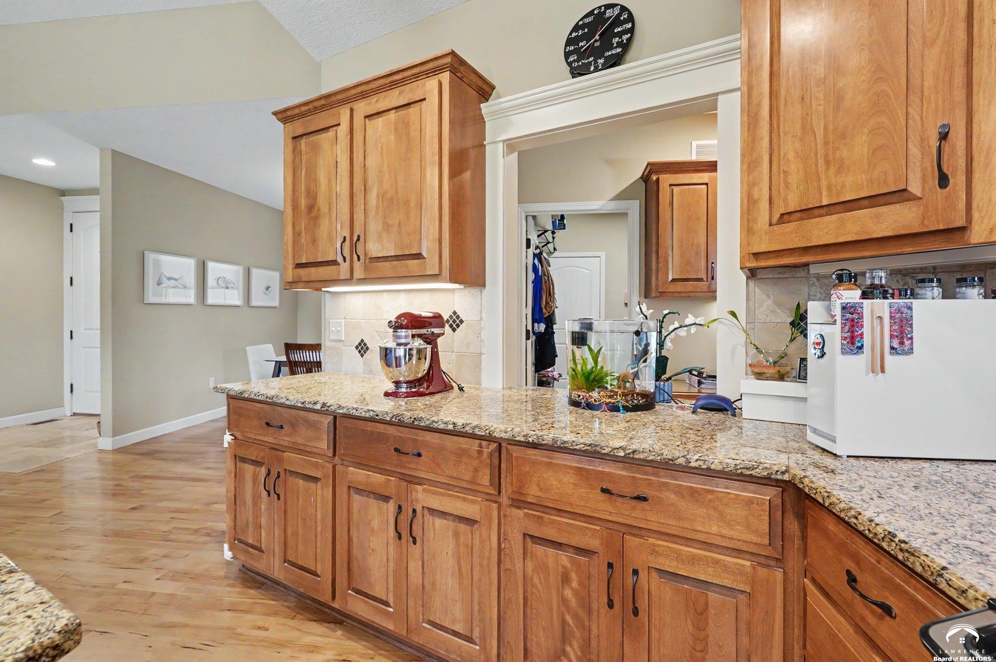 6205 Crystal Lane Lawrence, KS 66049 - Photo 7 of 29
