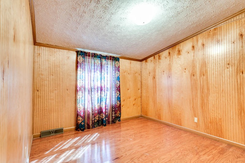 140 Nolan Lane Heiskell, TN 37754 - Photo 16 of 39 Gallery Image 16