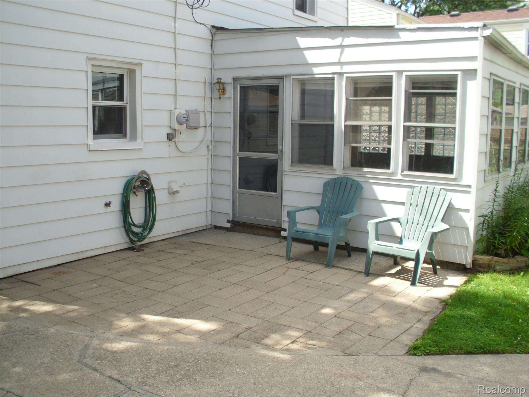 8651 Harding Street Center Line, MI 48015 - Photo 34 of 43 DSCI3186.JPG