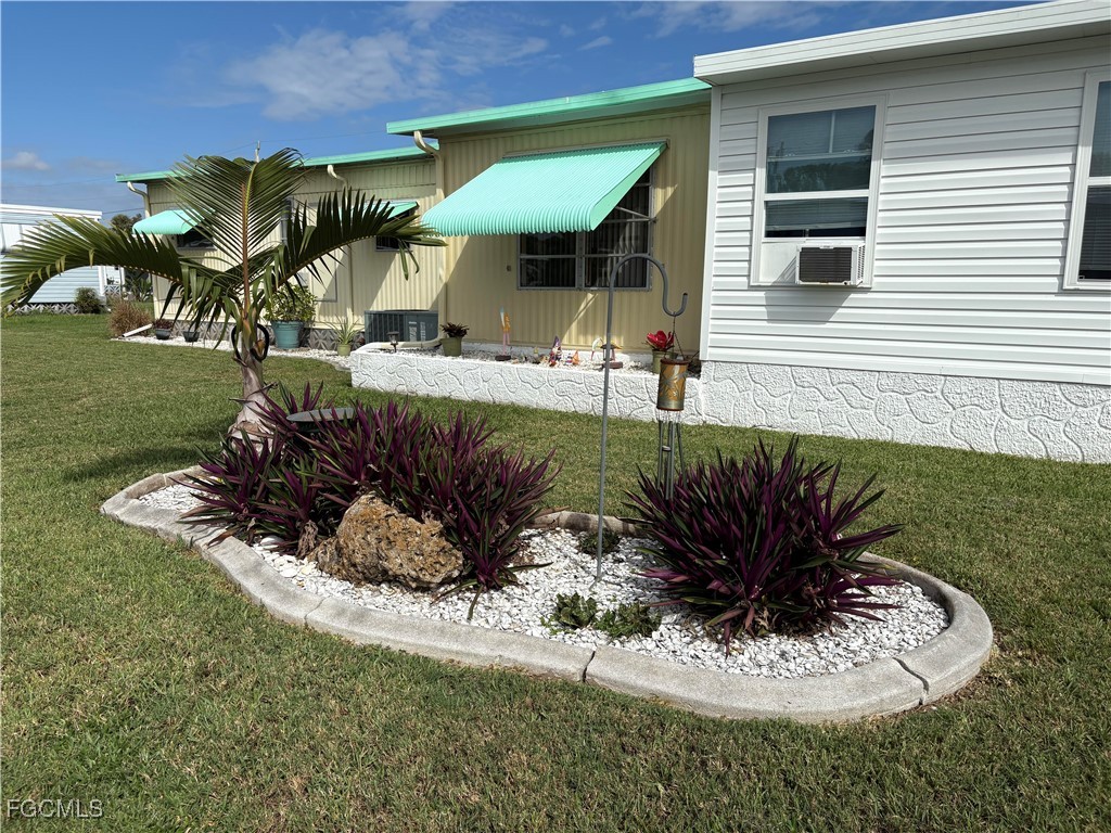 892 Homestead Drive North Fort Myers, FL 33917 - Photo 2 of 38