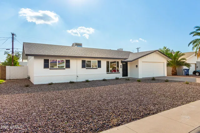 $544,900 | 233 East Erie Drive, Tempe, AZ 85282