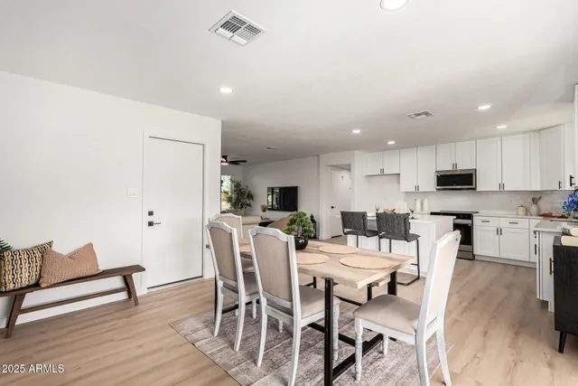 $544,900 | 233 East Erie Drive, Tempe, AZ 85282