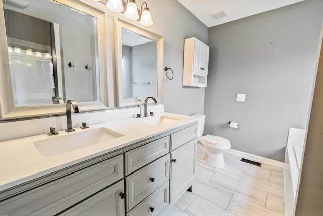 a bathroom with a bathtub