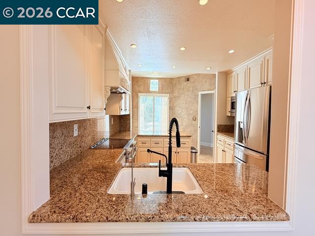 6220 Lakeview Circle San Ramon, CA 94582 - Photo 15 of 60