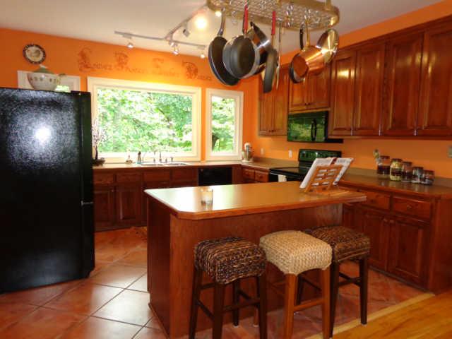 4651 Heath Road Nashville, TN 37221 - Photo 6 of 20 You will enjoy preparing meals in this large kitchen with island