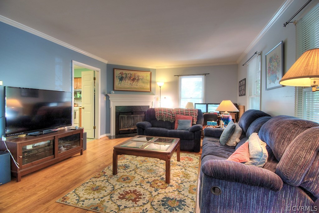 17516 Old Ridge Road Montpelier, VA 23192 - Photo 7 of 27 a living room with furniture and a flat screen tv