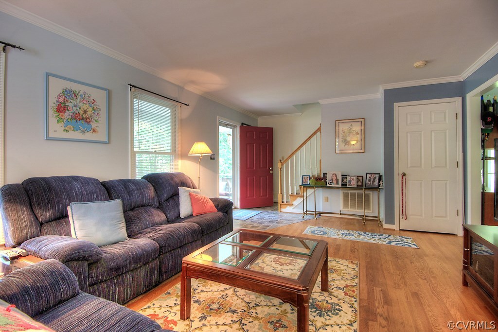 17516 Old Ridge Road Montpelier, VA 23192 - Photo 8 of 27 a living room with furniture and a table