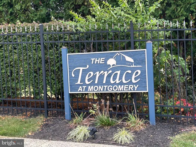 $450,000 | 304 Joshua Court, North Wales, PA 19454