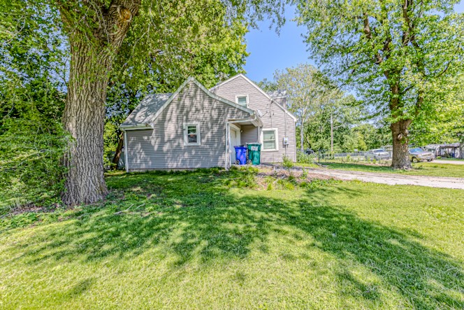 740 Simpson Avenue Decatur, IL 62526 - Photo 7 of 18