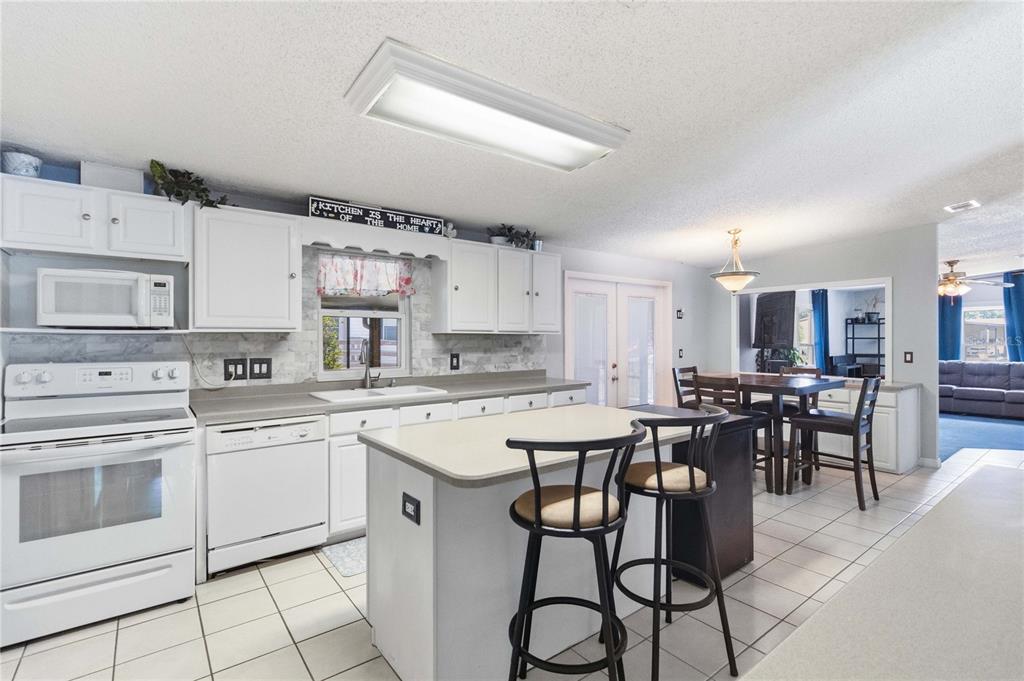 2030 Crystal Lane St. Cloud, FL 34769 - Photo 2 of 19