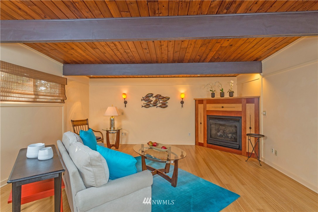 20313 Ridge Road Southwest Vashon, WA 98070 - Photo 5 of 25