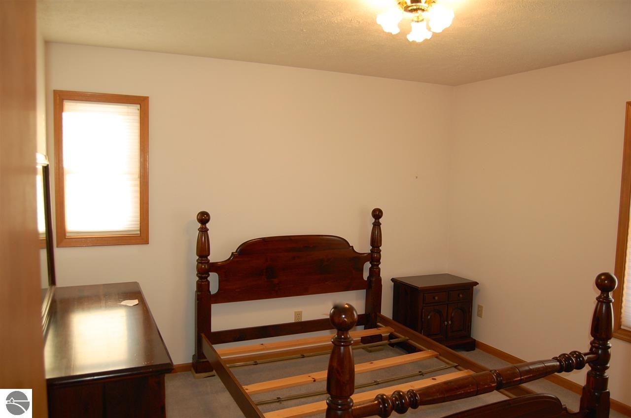 2280 Shawn Road Northwest Kalkaska, MI 49646 - Photo 11 of 15 1795368-10.JPG