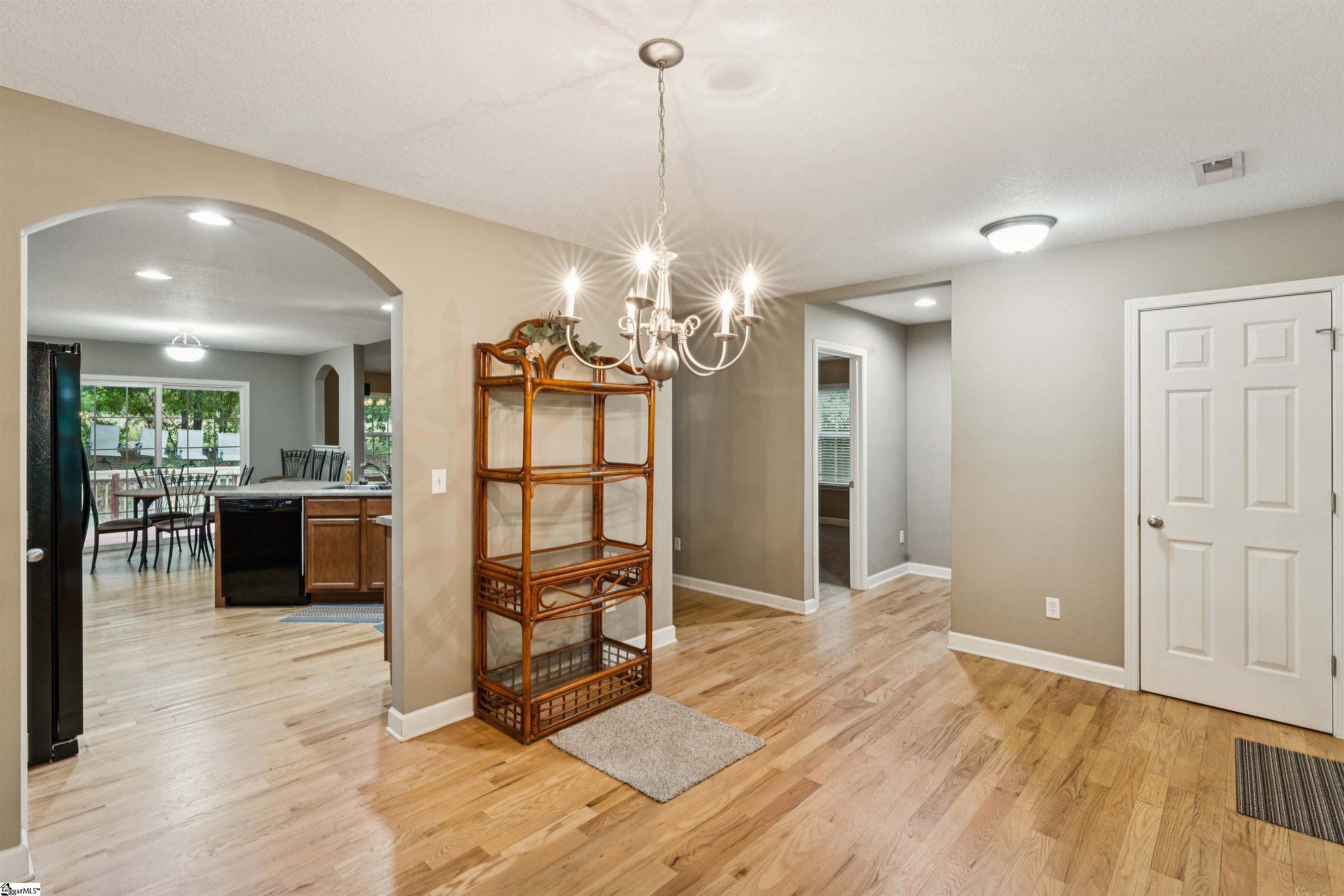 113 Valley Drive Anderson, SC 29625 - Photo 8 of 45