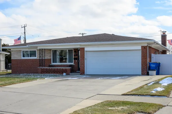 $310,000 | 13342 Lutz Drive, Warren, MI 48088