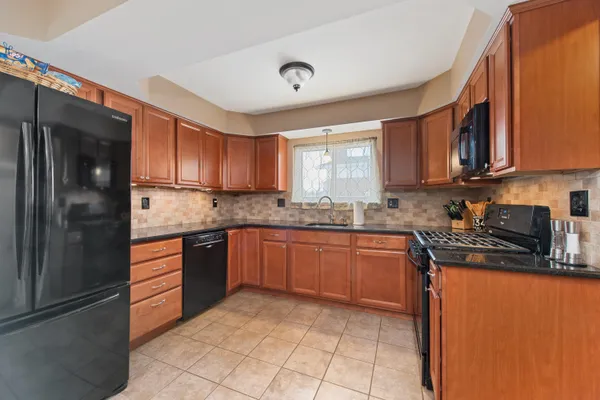 $310,000 | 13342 Lutz Drive, Warren, MI 48088