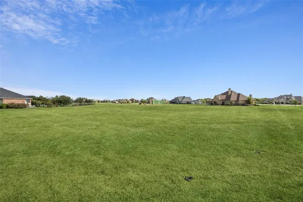 a view of a large building