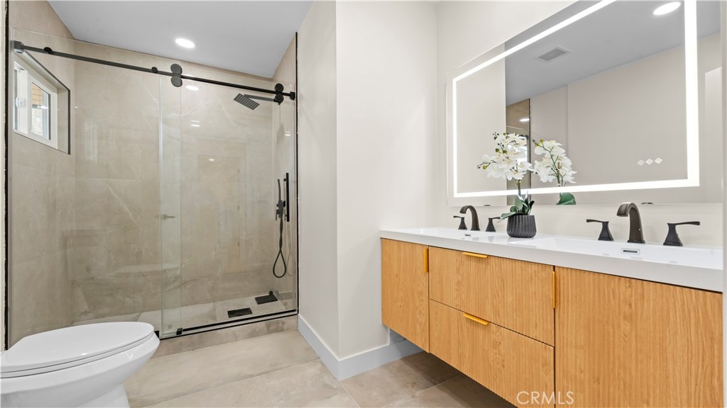 5737 Riverside Avenue Rialto, CA 92377 - Photo 25 of 45 Gallery Image 25