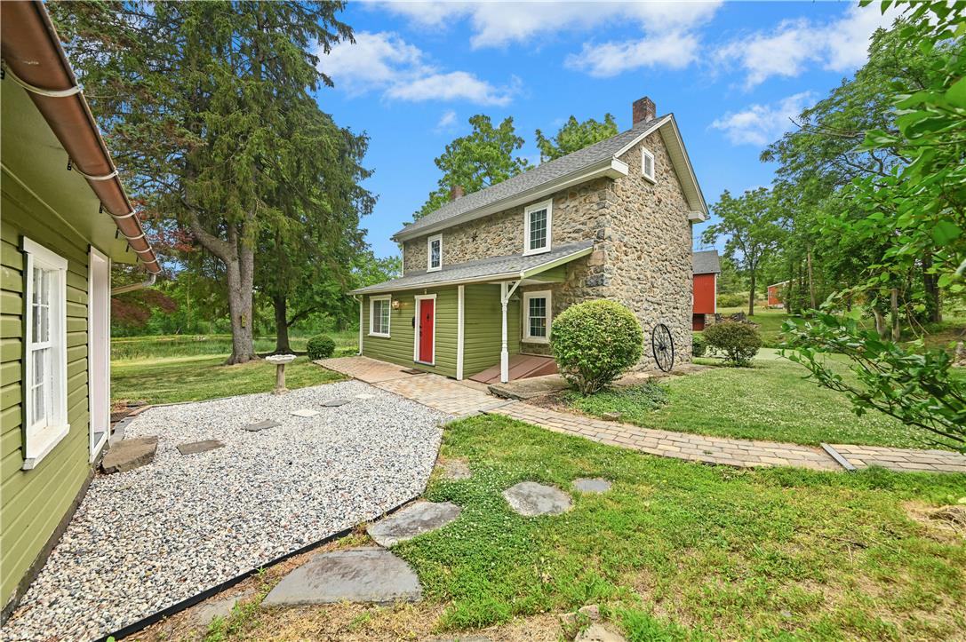 967 State Road Coopersburg, PA 18036 - Photo 3 of 25
