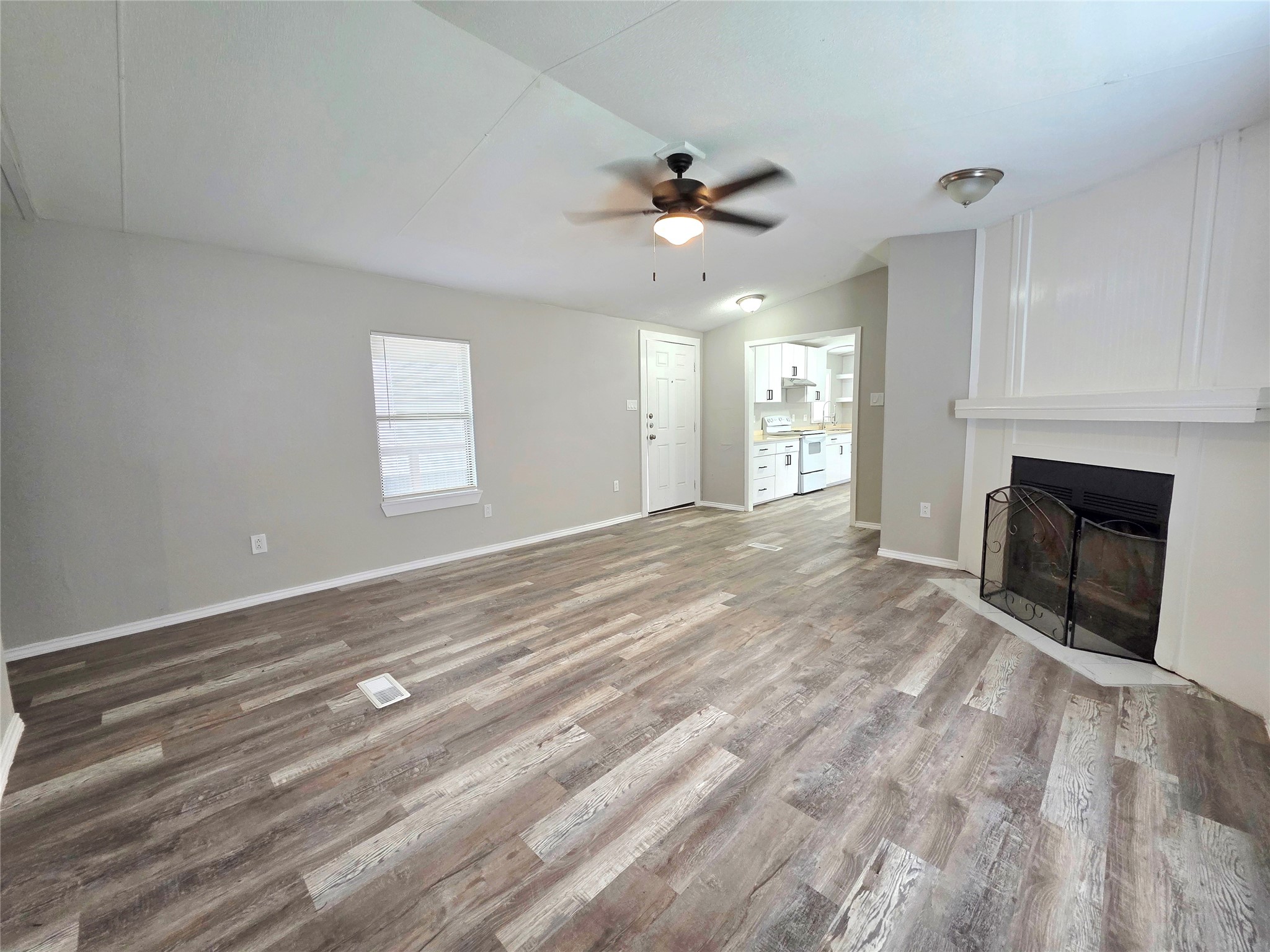 310 Paddock Street, Unit 6 Willis, TX 77378 - Photo 3 of 15