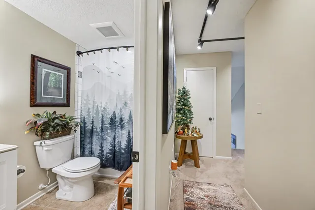 $208,400 | 8940 Neill Lake Road, Unit 132, Eden Prairie, MN 55347