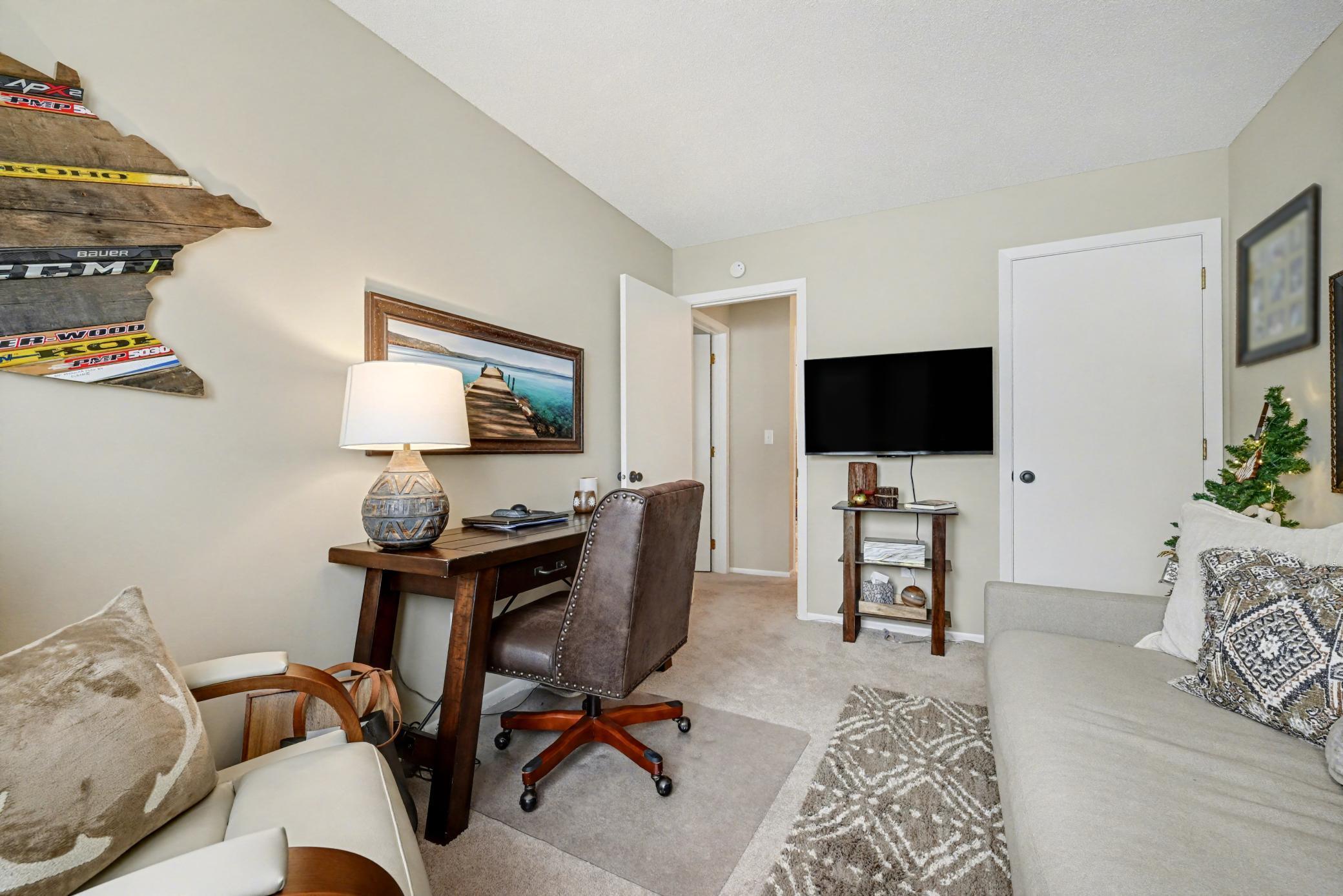 8940 Neill Lake Road, Unit 132 Eden Prairie, MN 55347 - Photo 17 of 24 Gallery Image 17