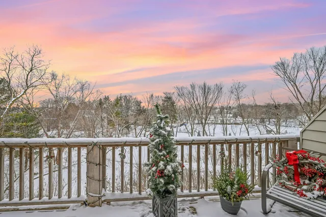 $208,400 | 8940 Neill Lake Road, Unit 132, Eden Prairie, MN 55347