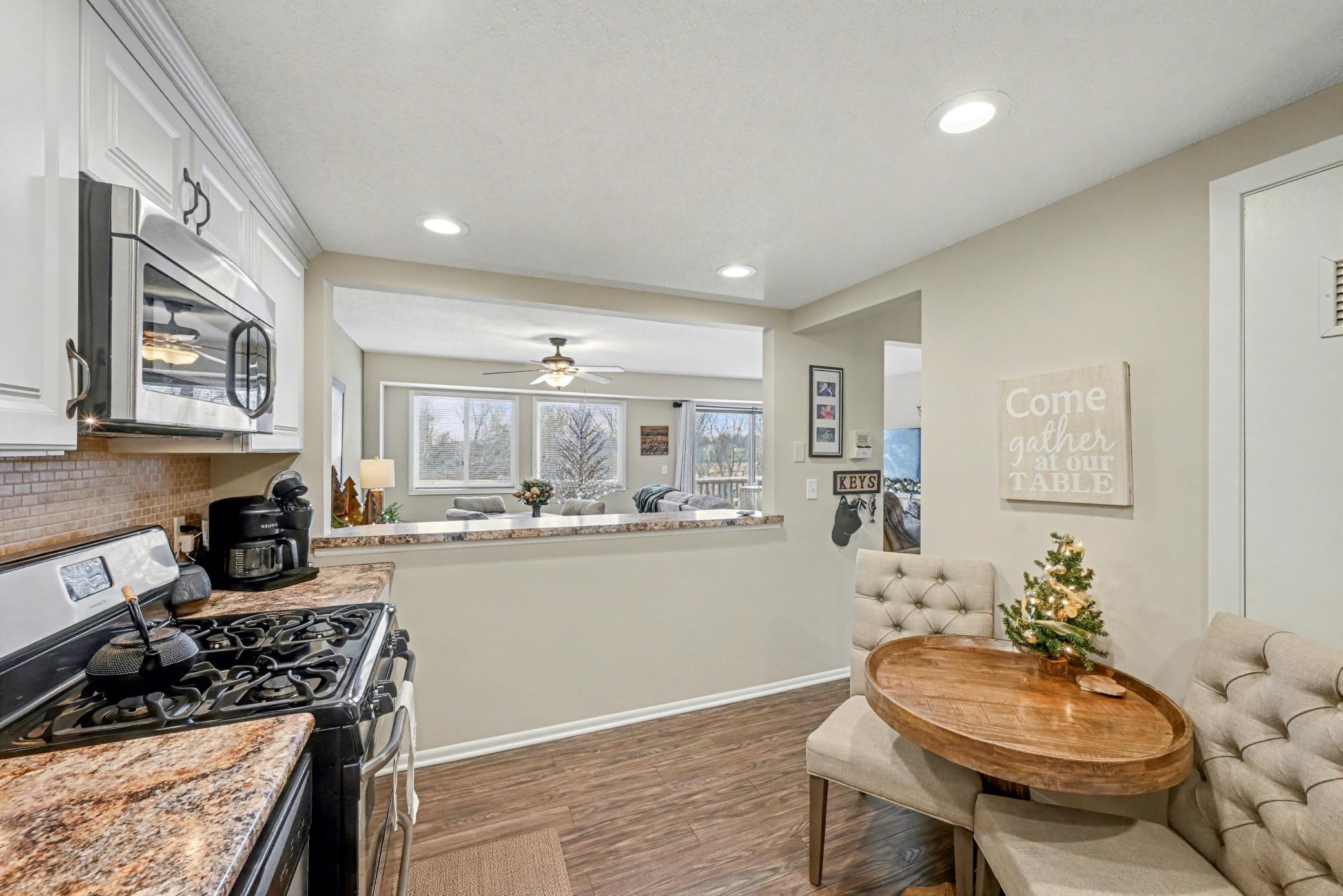 8940 Neill Lake Road, Unit 132 Eden Prairie, MN 55347 - Photo 9 of 22