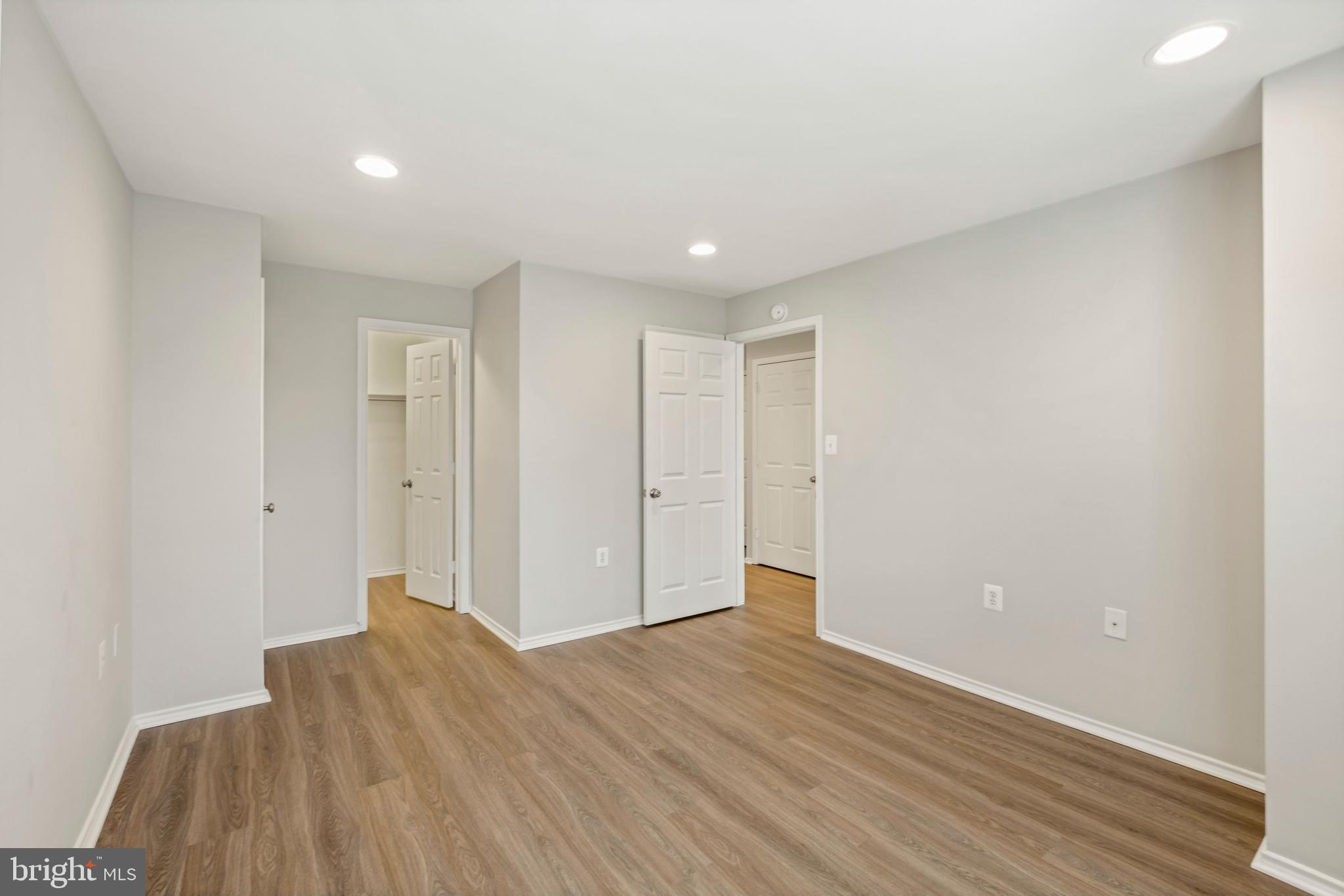 21029 Timber Ridge Terrace, Unit 301 Ashburn, VA 20147 - Photo 14 of 23