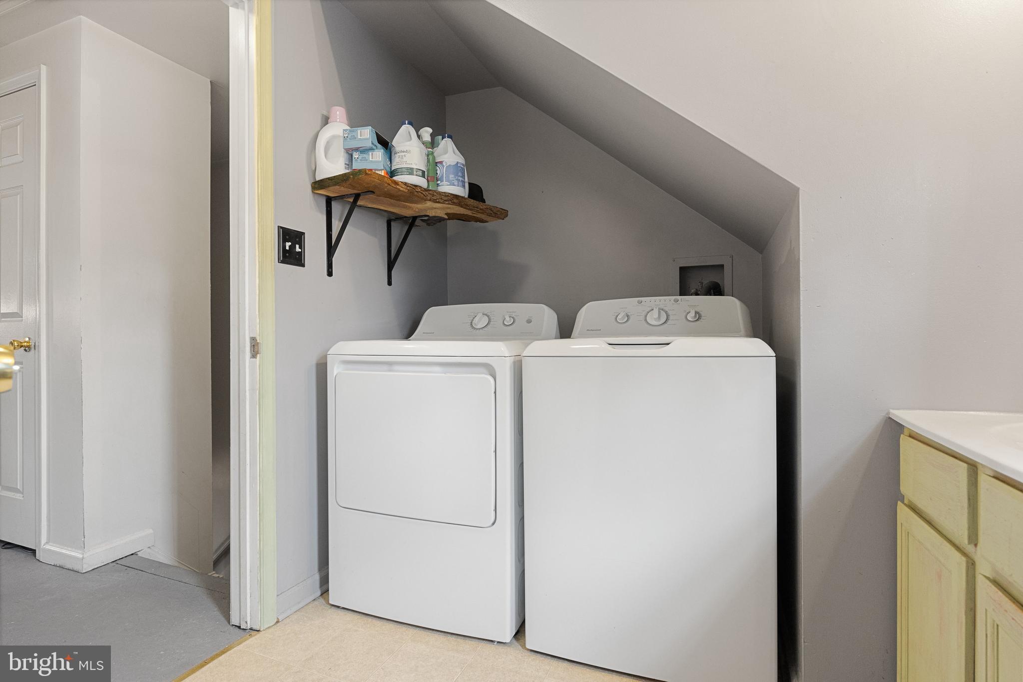2820 Kansas Road Camden, NJ 08104 - Photo 21 of 32 Second Level Laundry in Full Bath