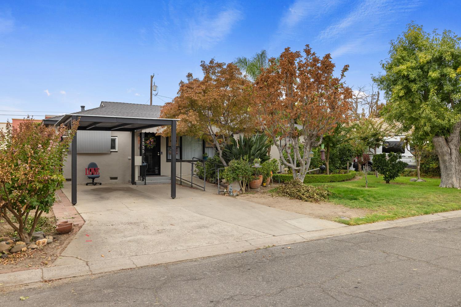 1535 Niel Avenue Turlock, CA 95380 - Photo 4 of 63