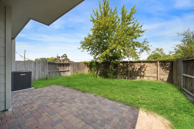 $2,700 | 1815 Crestdale Drive, Houston, TX 77080