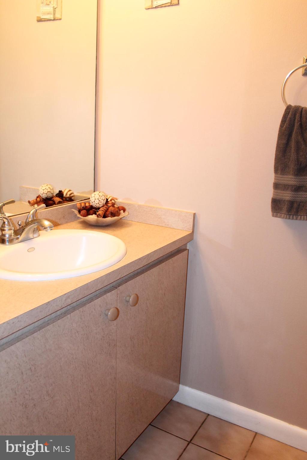 288 Bolton Road East Windsor, NJ 08520 - Photo 13 of 28 Half Bath
