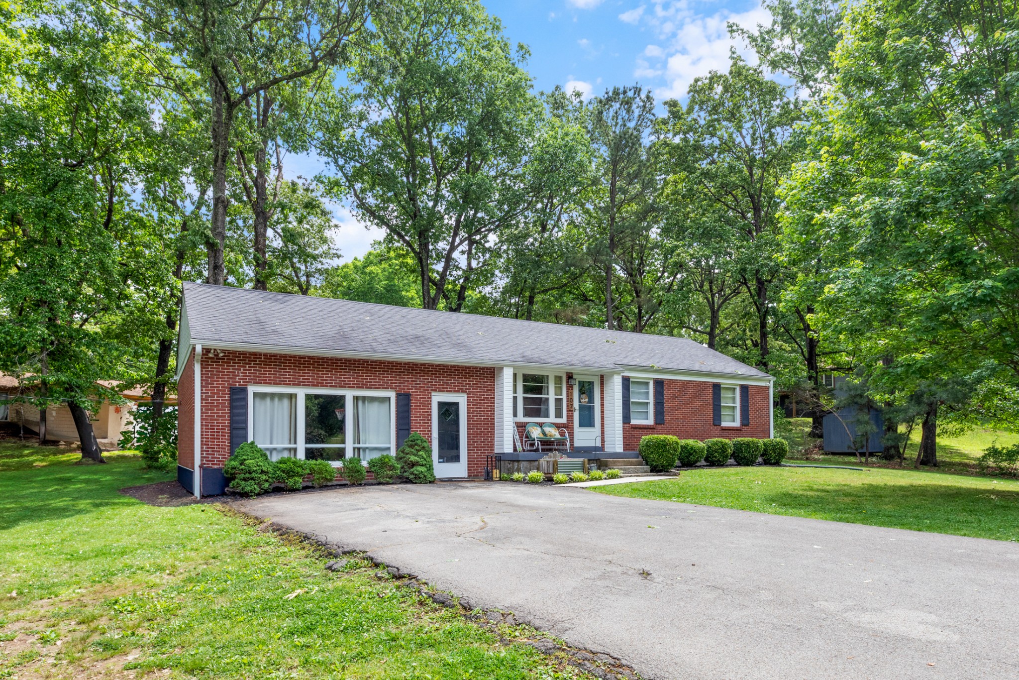 107 Shady Hill Road Dickson, TN 37055 - Photo 2 of 38