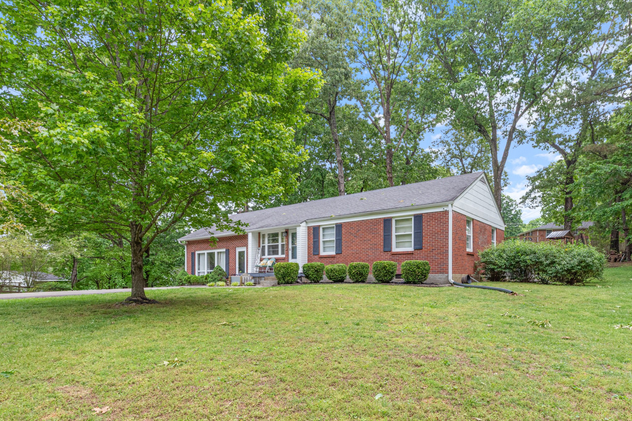 107 Shady Hill Road Dickson, TN 37055 - Photo 3 of 38