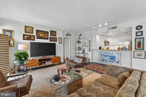 $325,000 | 777 7th Street Northwest, Unit 1119, Washington, DC 20001